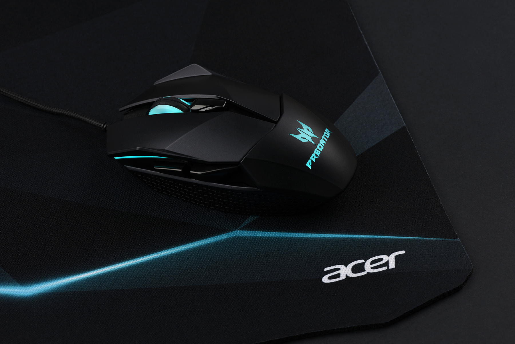 Огляд геймерської миші та поверхні Acer Predator: виведи навички на новий рівень